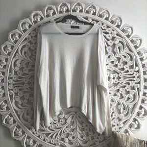4/$25 | white long sleeve flowy top
